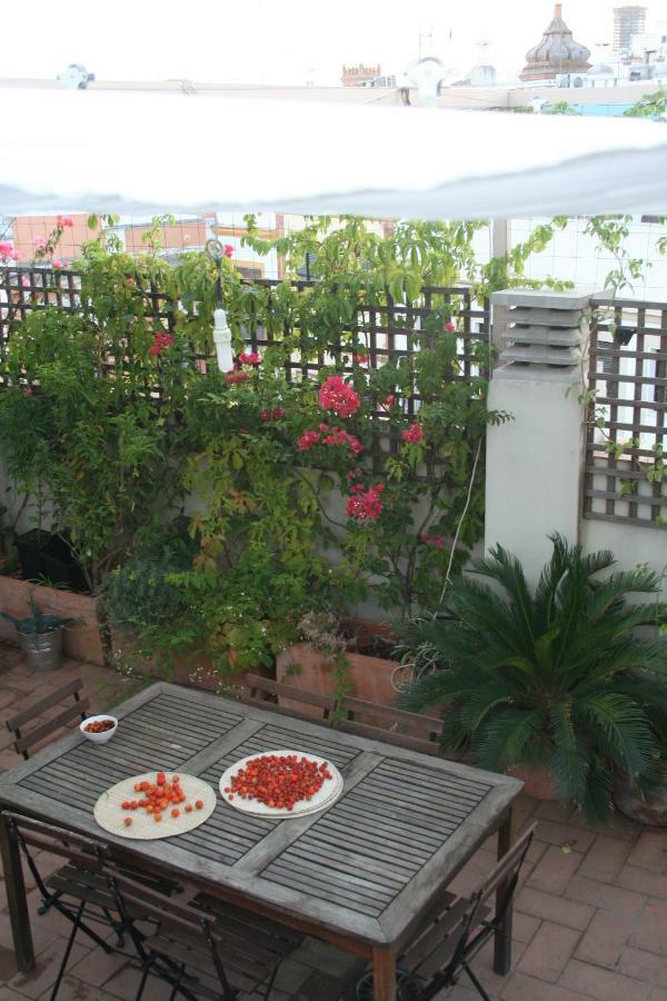 Guest House Europa 12 Sevilla Bagian luar foto